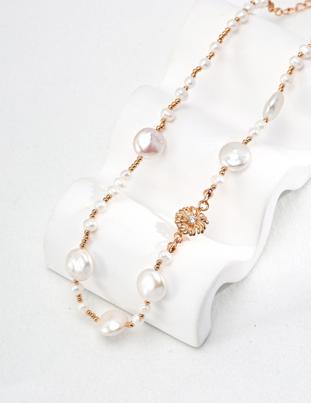 Sun Pearl Garden necklace and earrings