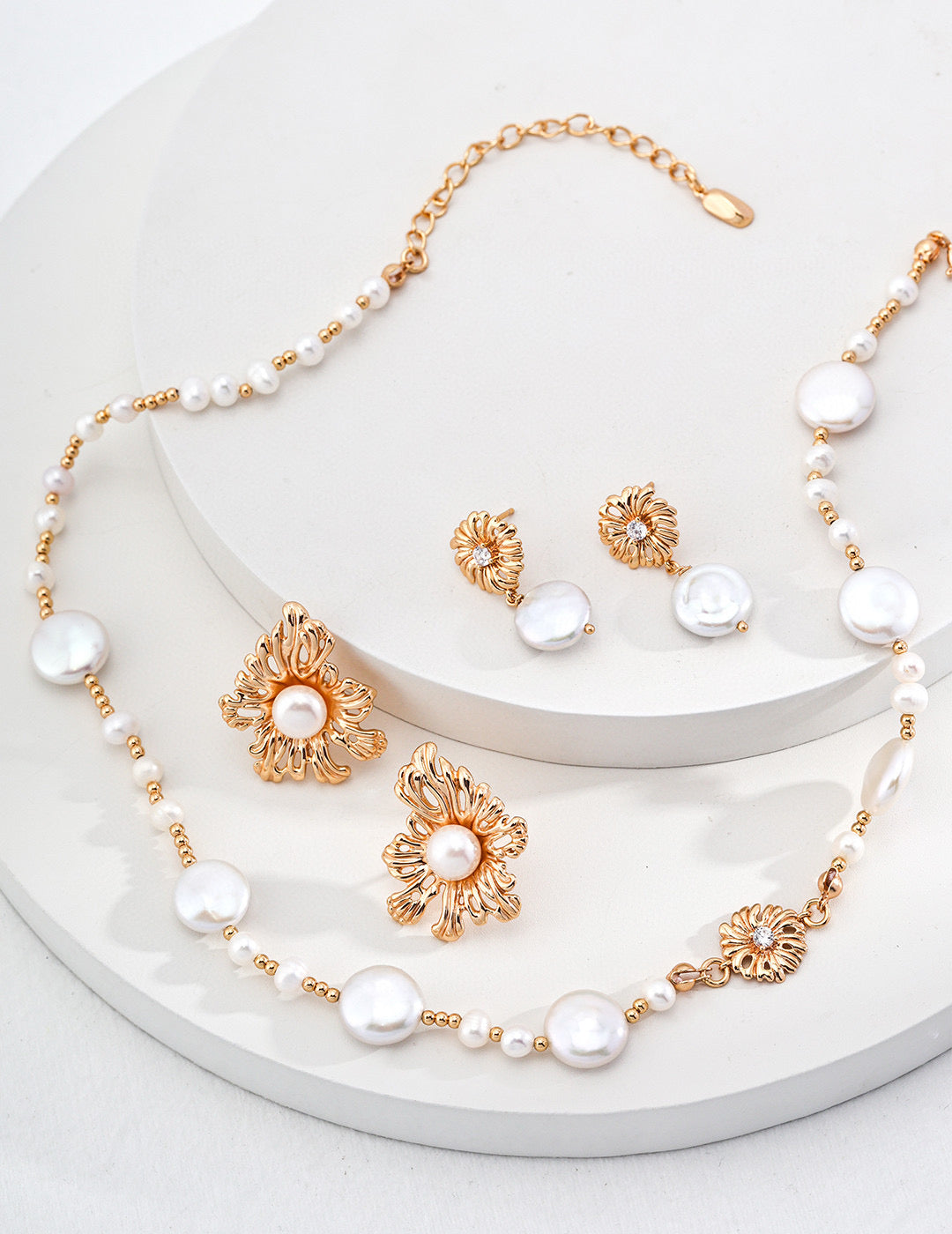 Sun Pearl Garden necklace and earrings