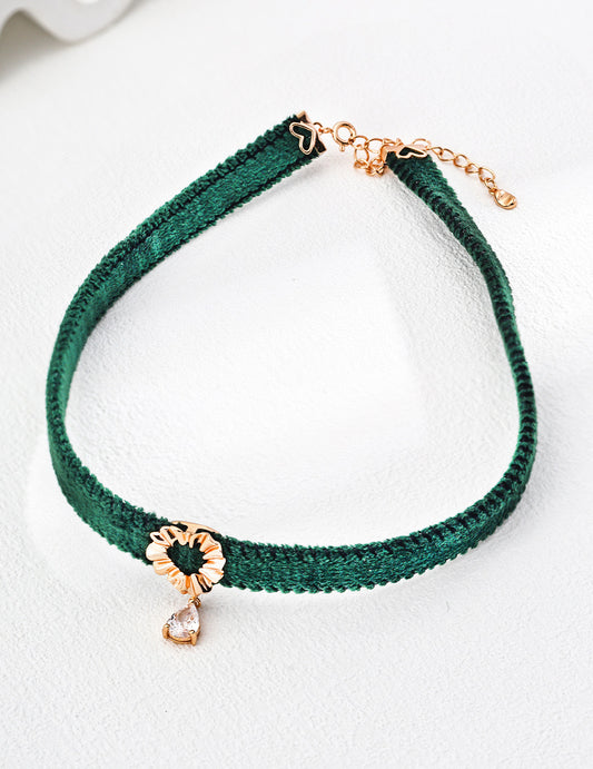 Velvet Heart Necklace – Holiday Edition