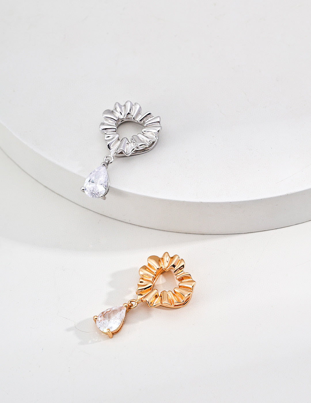 Velvet Heart Necklace – Holiday Edition