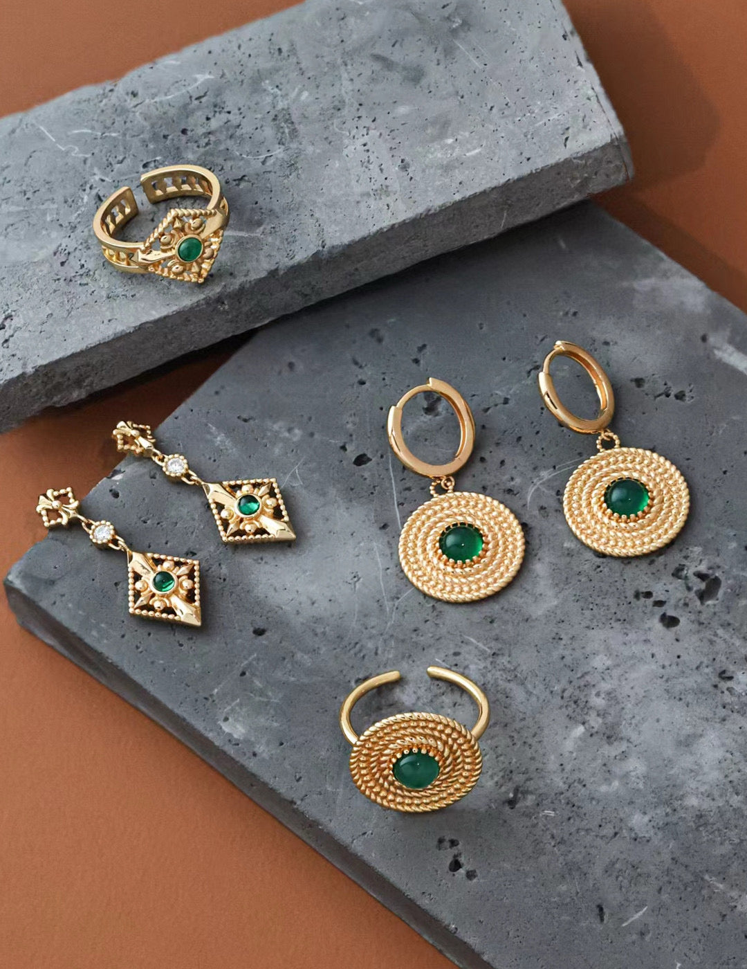 Green Chalcedony Jewelry Set – Holiday Edition