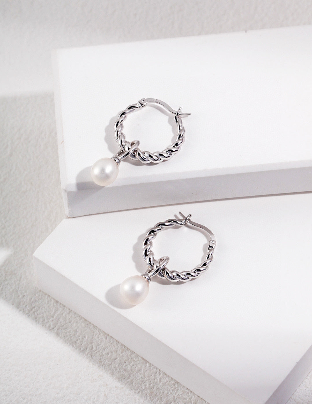 Twisted Pearl Drop Hoops – 2-in-1 elegance for every moment