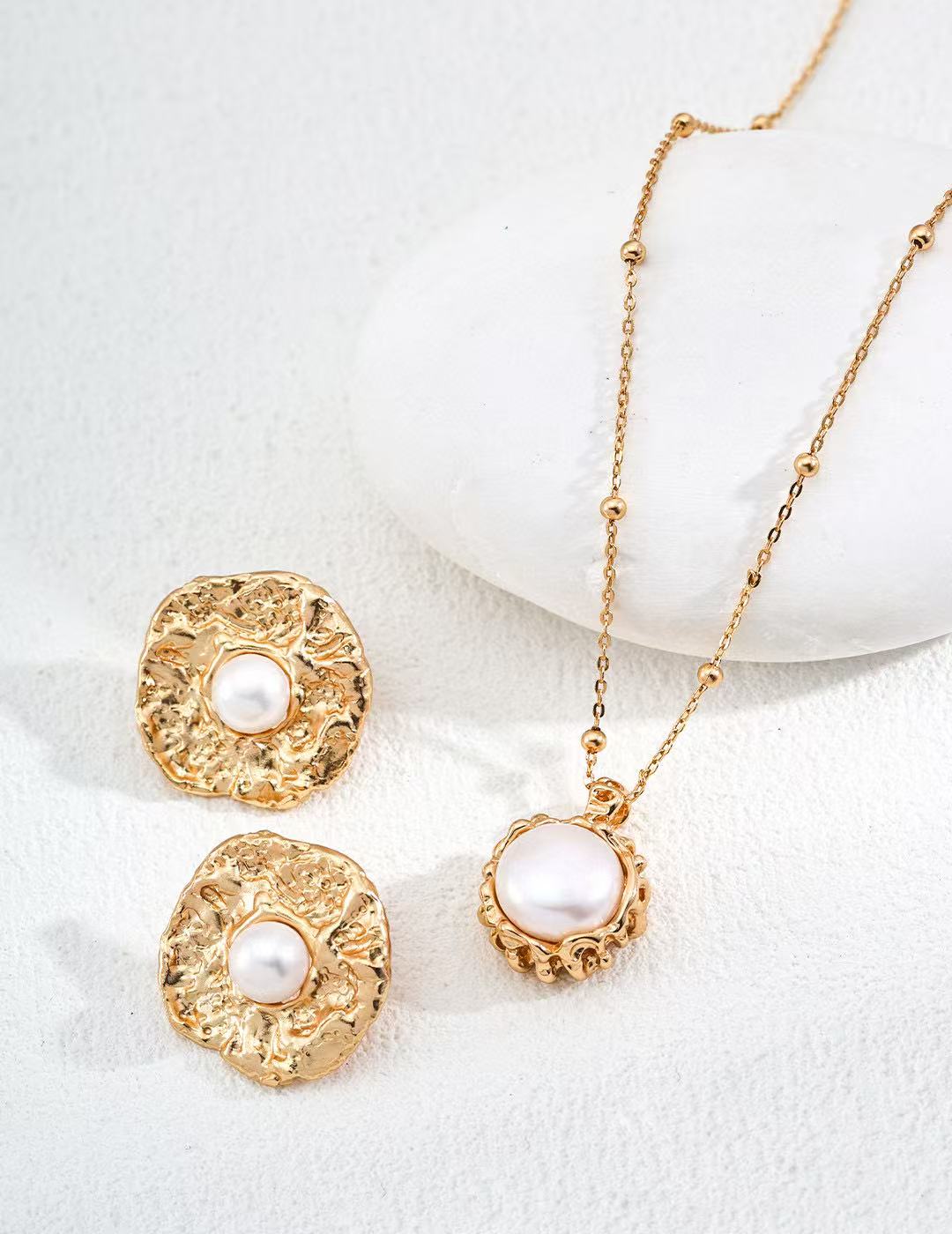 S925 Silver/gold plated/single pearl necklace.