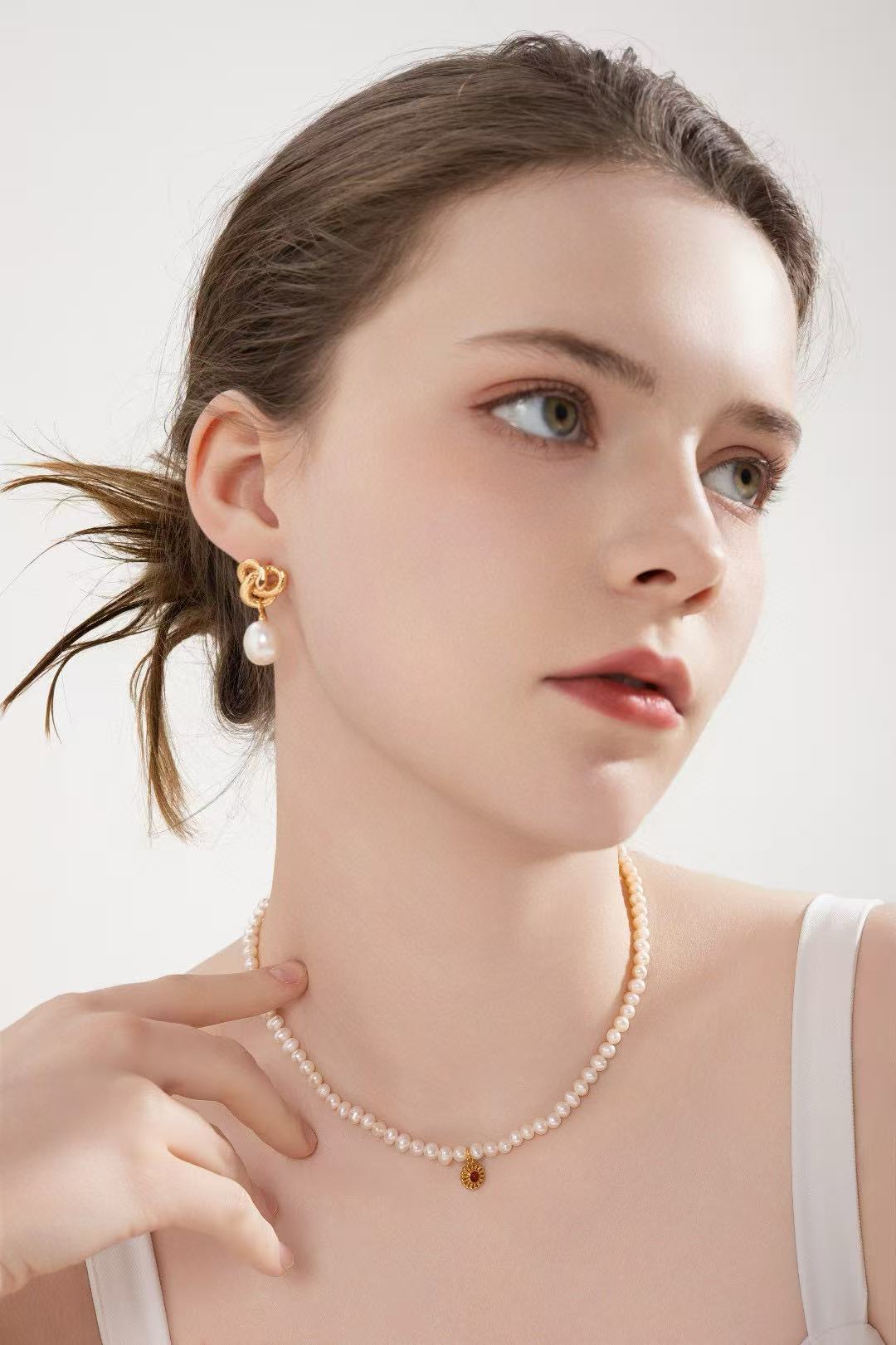 S925 Silver/Snake-shaped Retro Water Drop Baroque Pearl Earrings