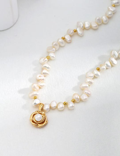 S925 Silver/Natural Pearl and Pearl Stamen Rose Pendant
