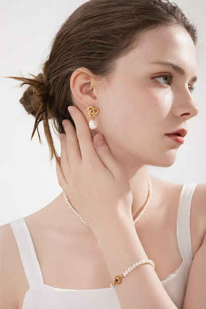 S925 Silver/Snake-shaped Retro Water Drop Baroque Pearl Earrings