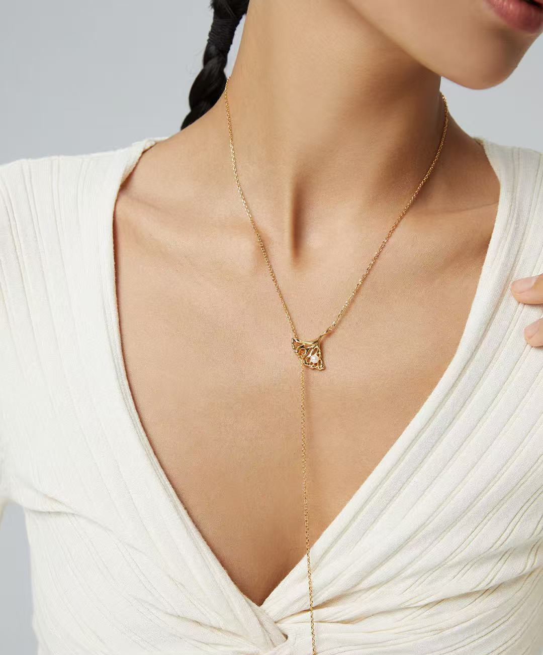 S925 Silver/Ginkgo Leaf Hollow Shape and Freshwater Pearl Adjustable Necklace
