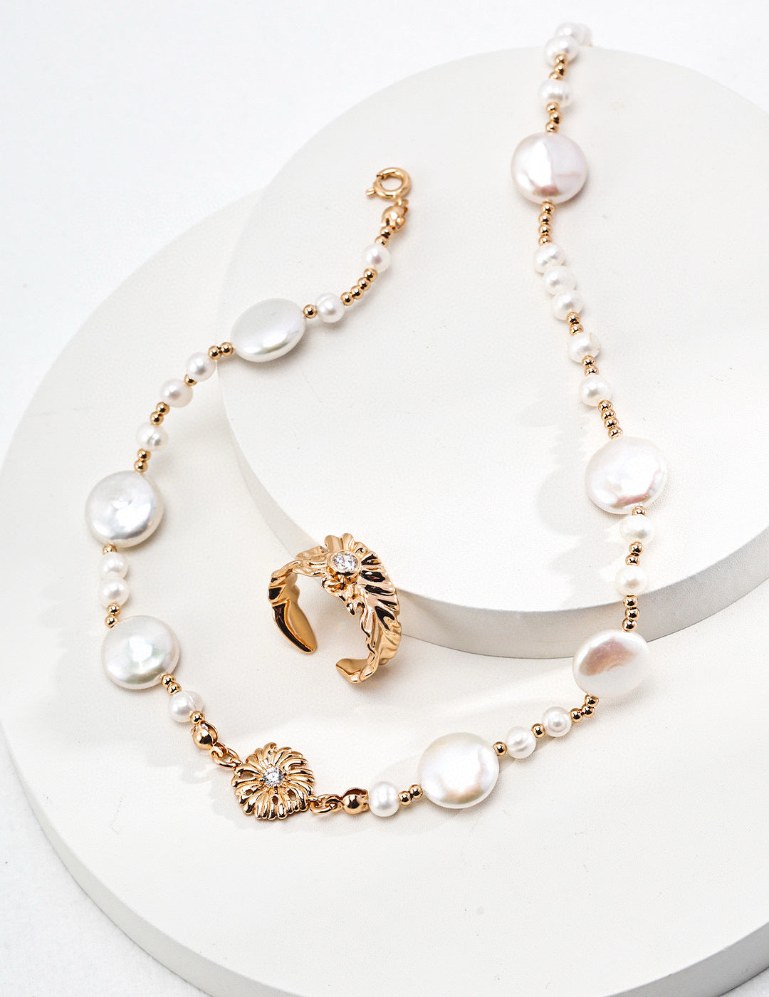Sun Pearl Garden necklace and earrings