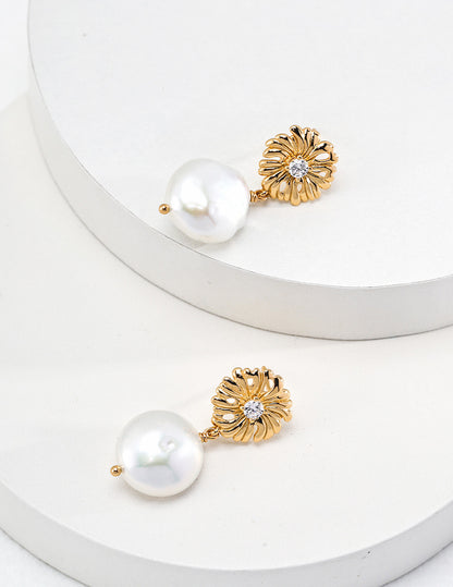Sun Pearl Garden necklace and earrings
