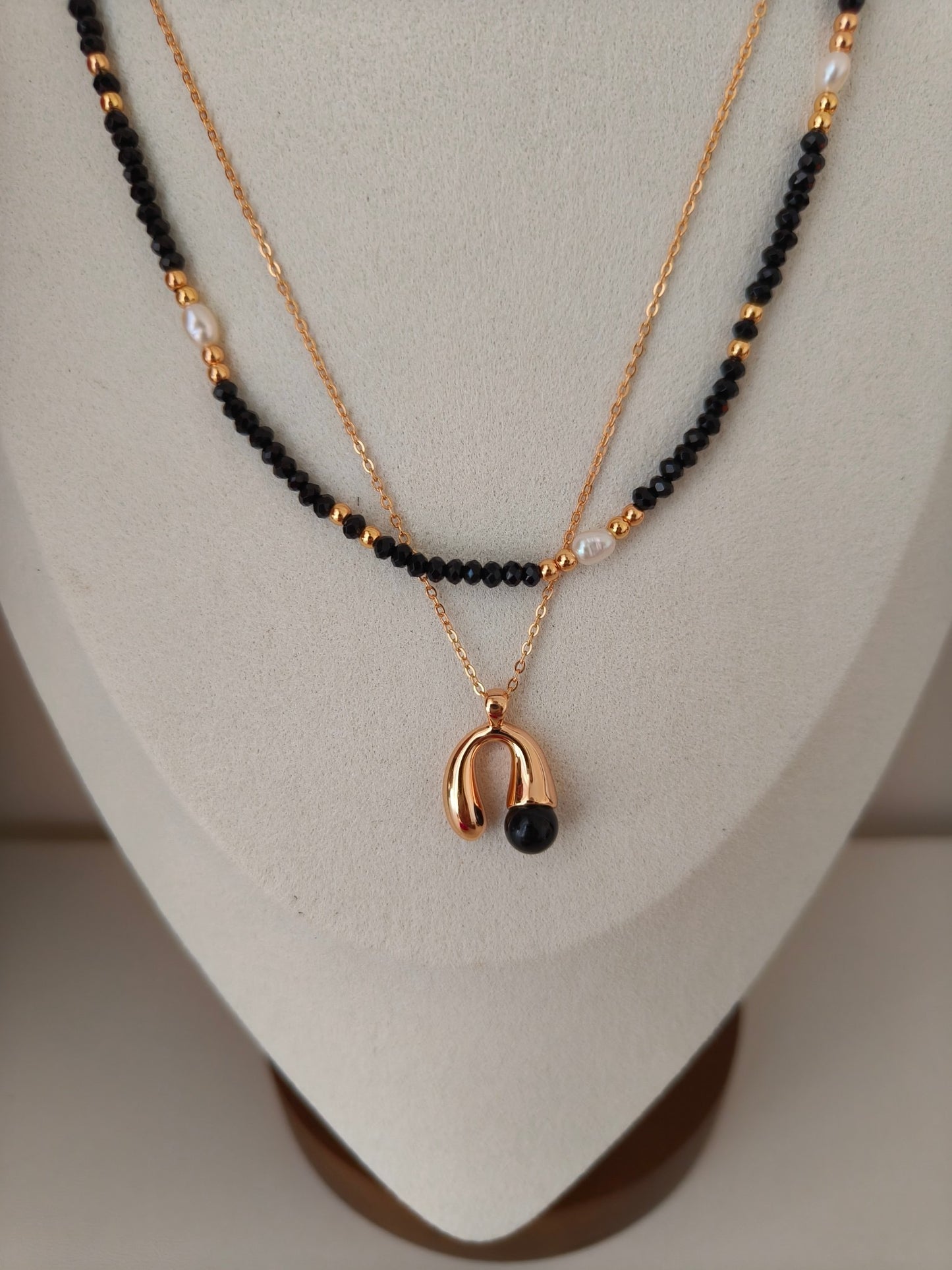 Modern, Sculptural & Effortlessly Chic