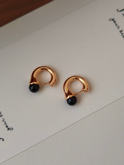 Modern, Sculptural & Effortlessly Chic