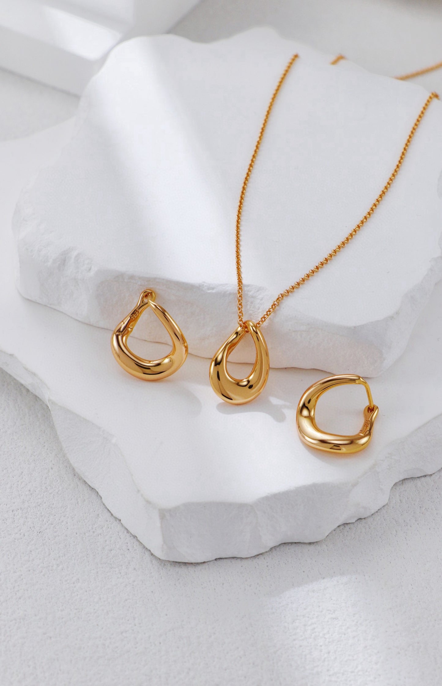 S925 Sterling Silver Twisted Drop Necklace & Earrings Set