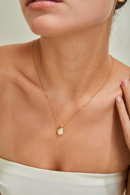 S925 Sterling Silver Mother-of-Pearl Necklace & Earrings Set