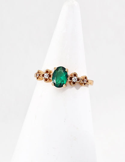 Regal Clover Elegance Ring