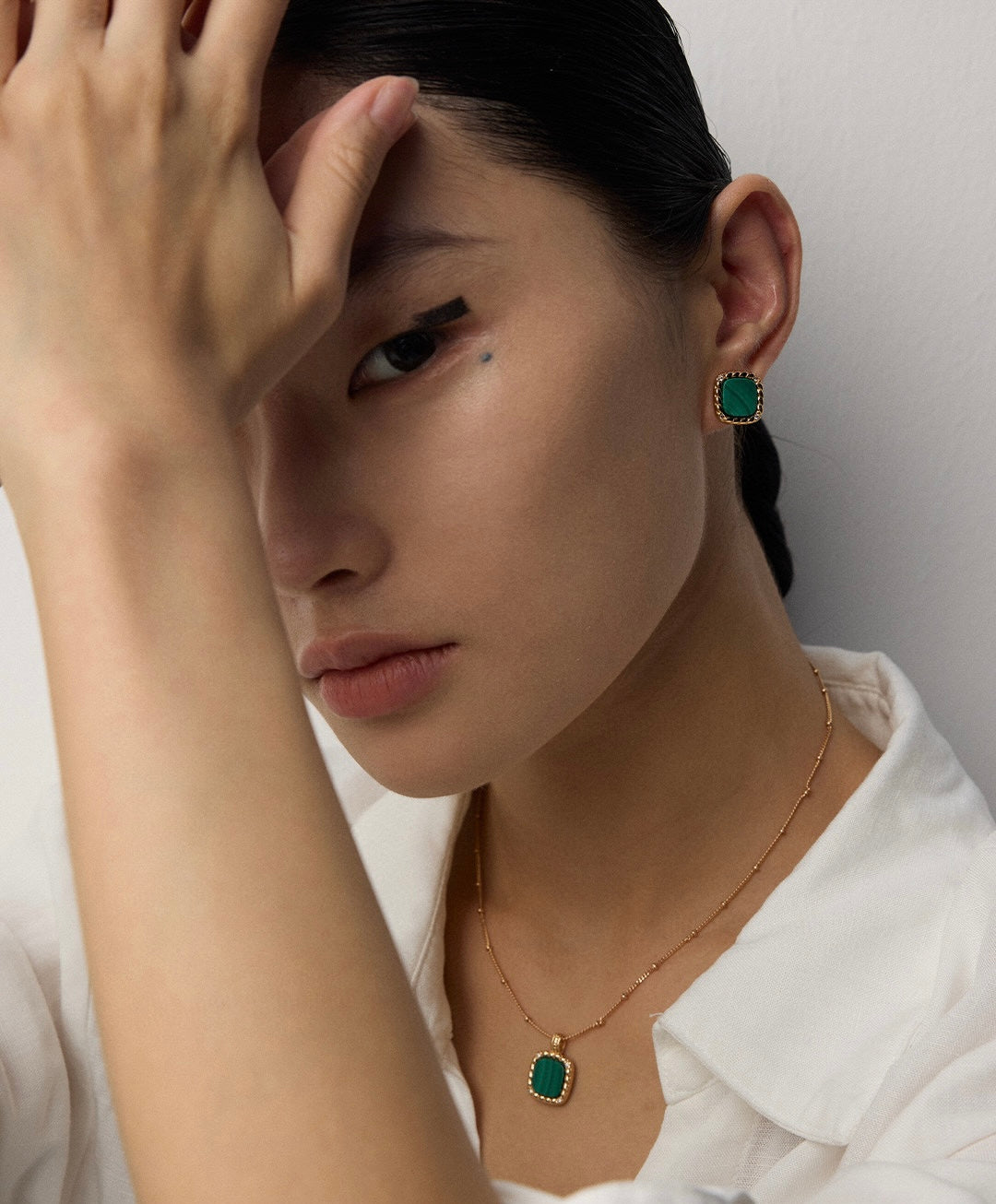 Timeless Malachite & Gold Jewelry Set