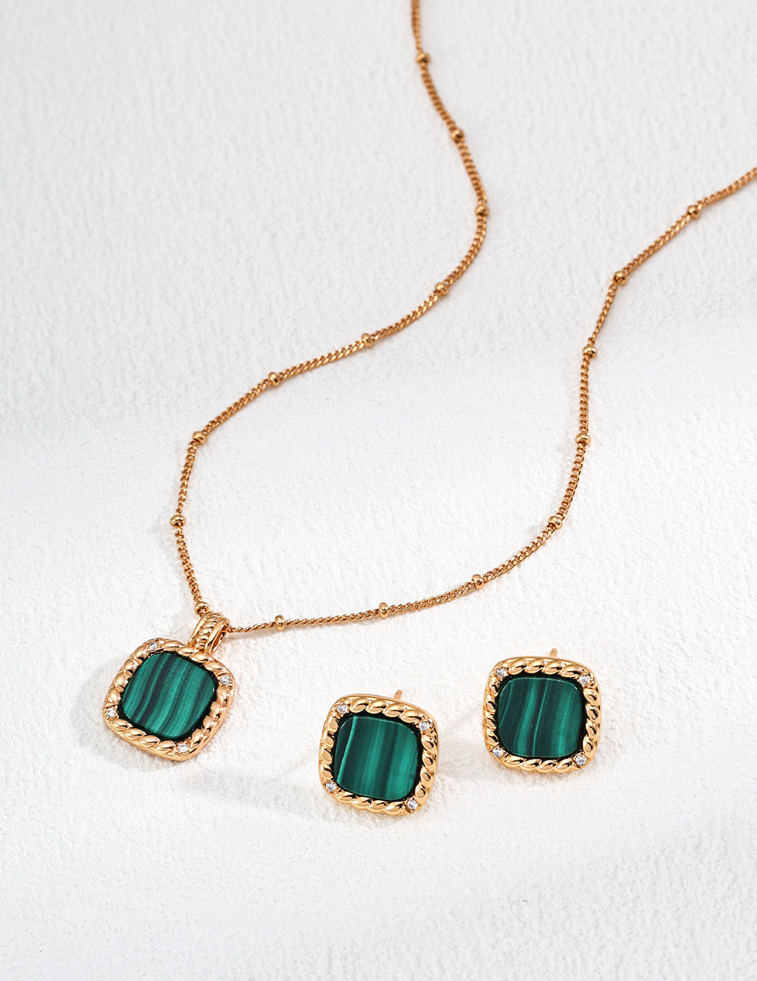 Timeless Malachite & Gold Jewelry Set
