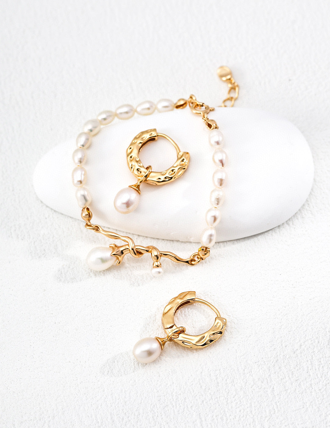 Golden Branch Pearl Necklace & Bracelet Set — Timeless Natural Beauty