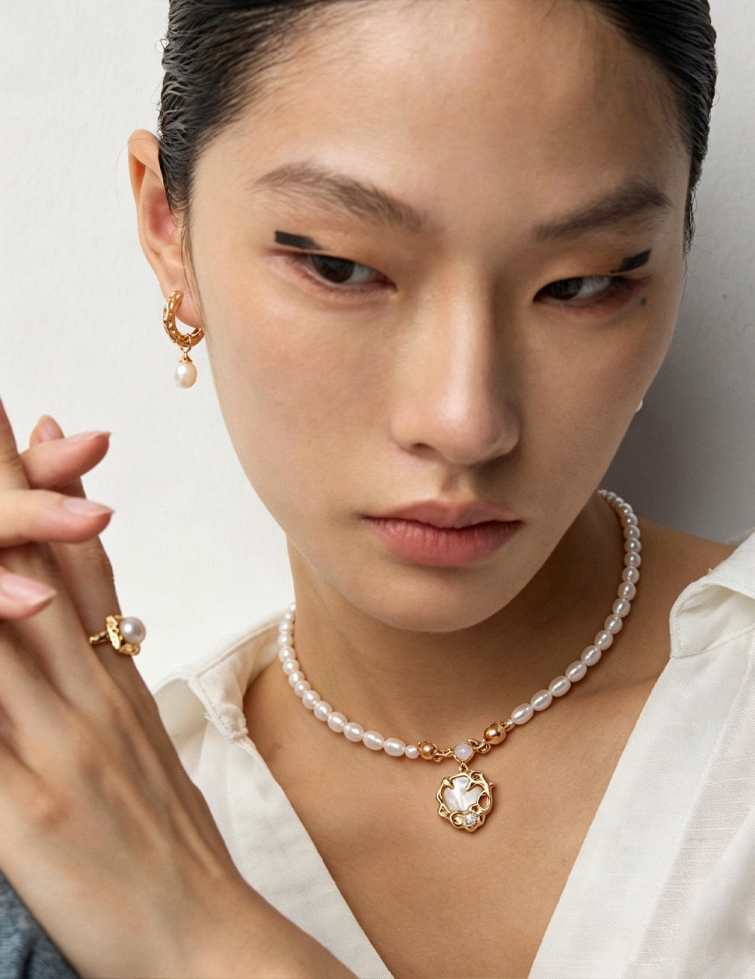Vintage Pearl Pendant Necklace