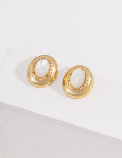 Vintage Mother-of-Pearl Jewelry Set — Grace in Every Detail