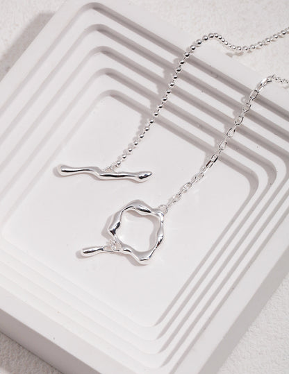 Organic Loop Pendant Necklace — Modern, Sculptural, and Timeless
