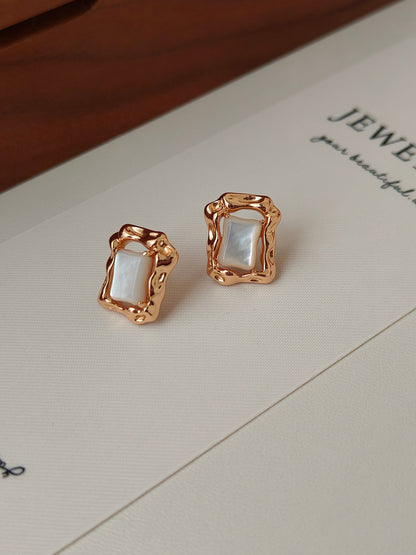 Elegant S925 silver white shell necklace and earrings