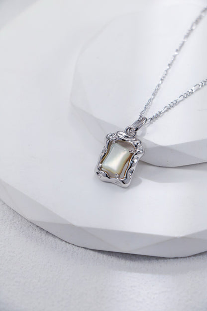 Elegant S925 silver white shell necklace and earrings