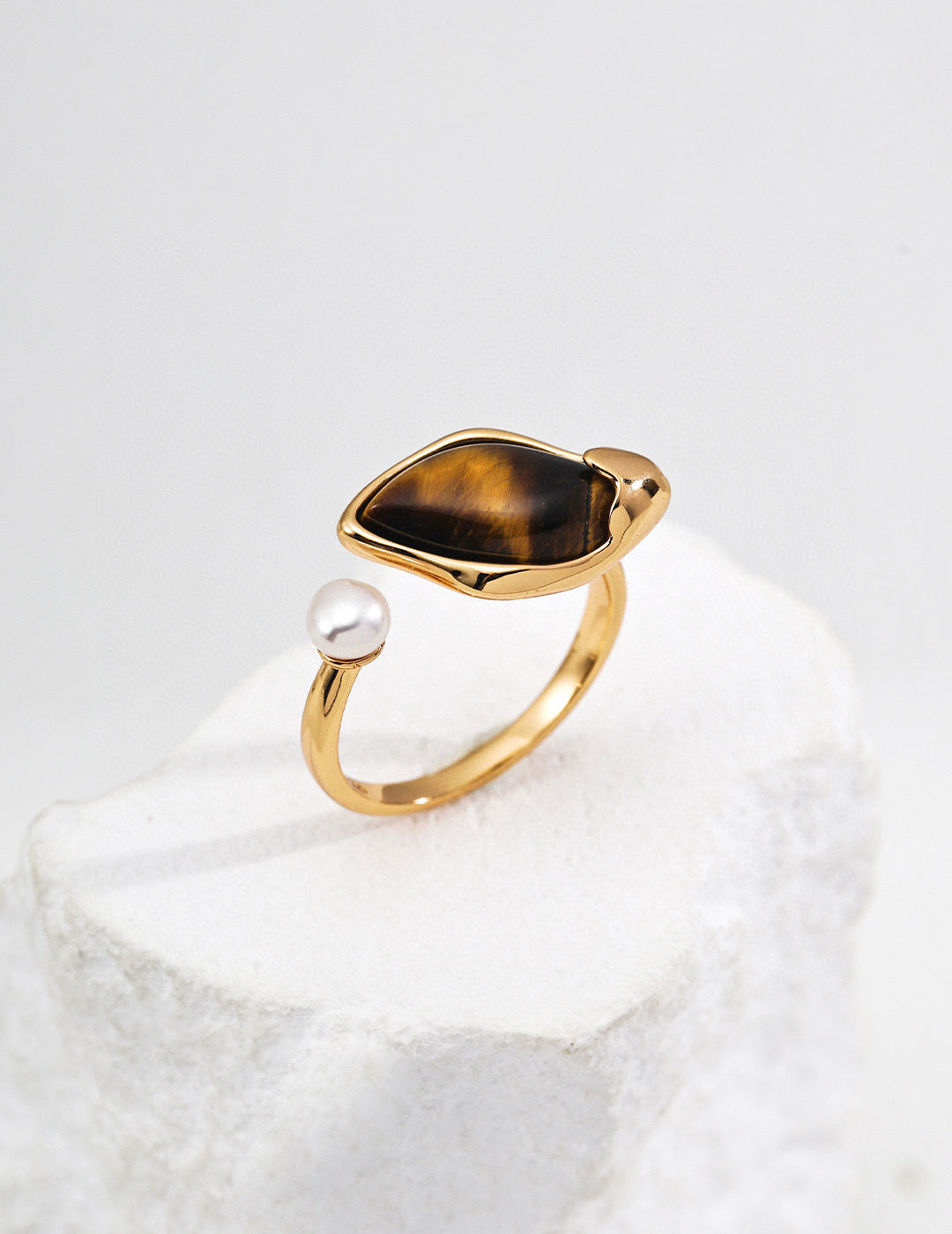 Lulu & Evie – Dawn Dew Tiger’s Eye Ring