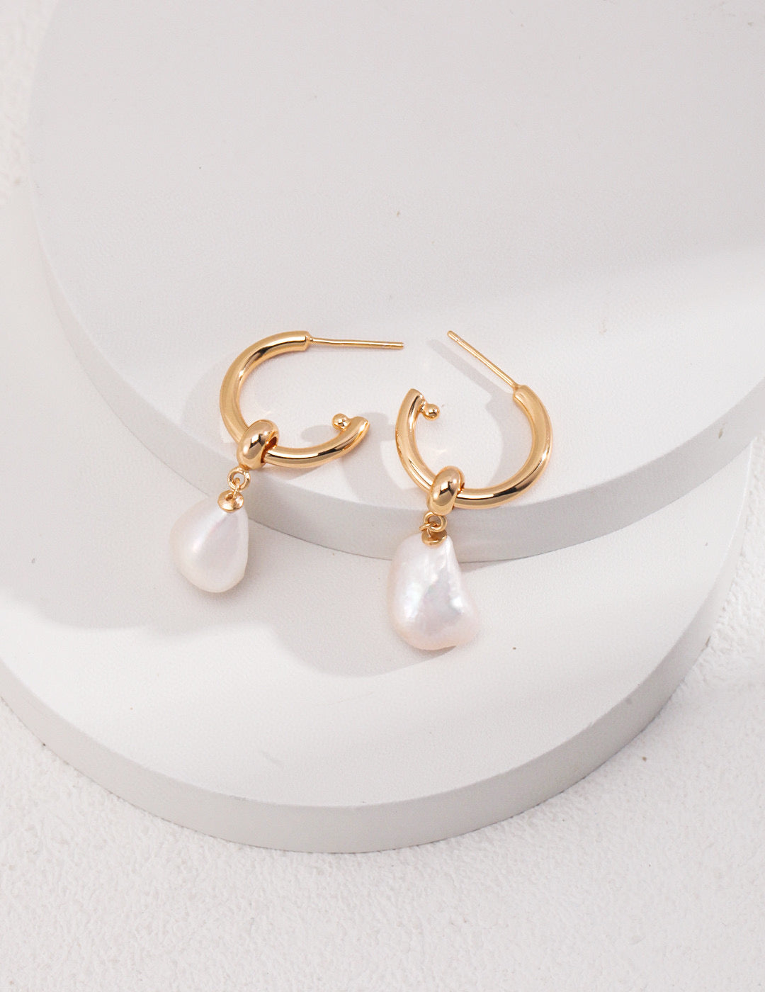 Lulu & Evie – Detachable Baroque Pearl Earrings