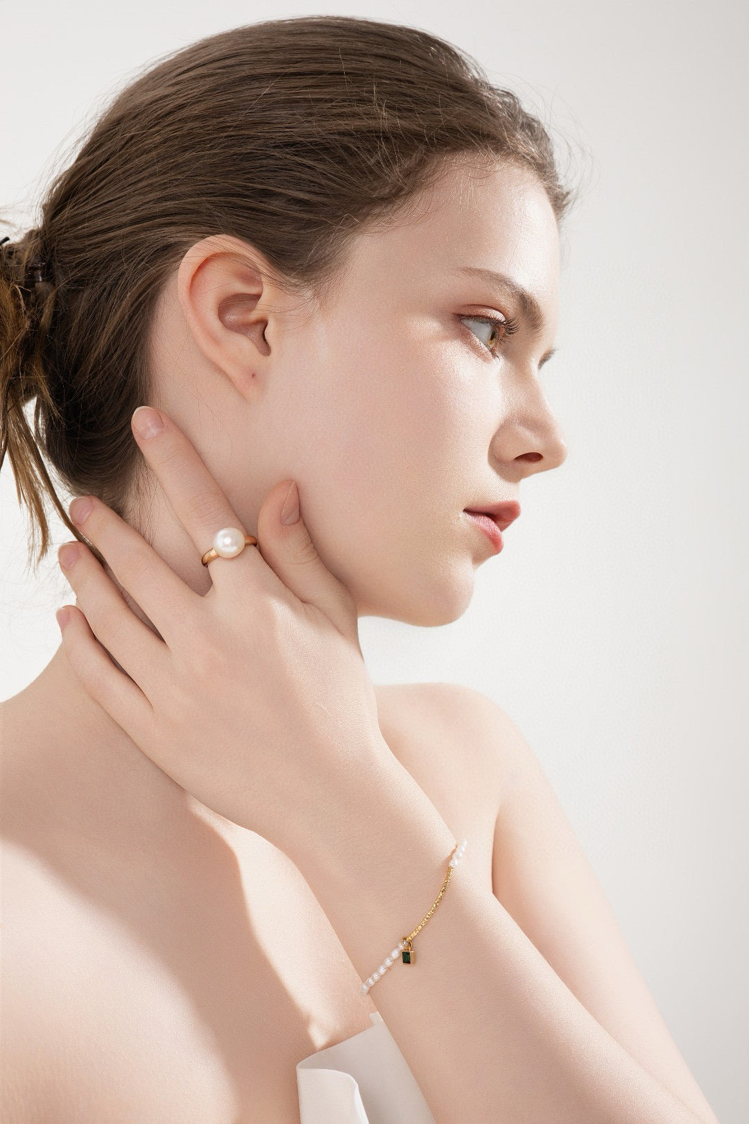 Elegant Pearl & Zircon Set