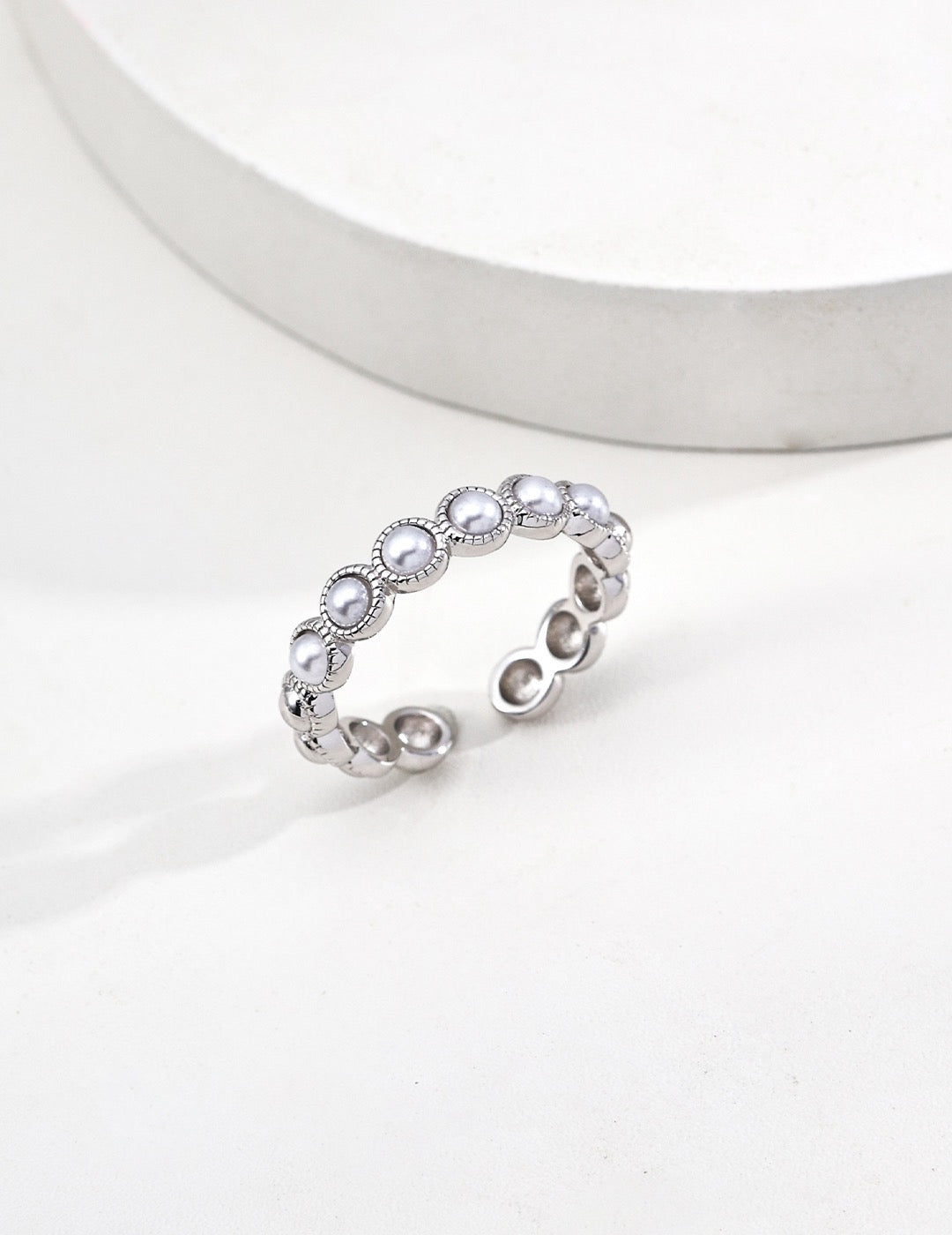 Vintage Pearl Band Ring
