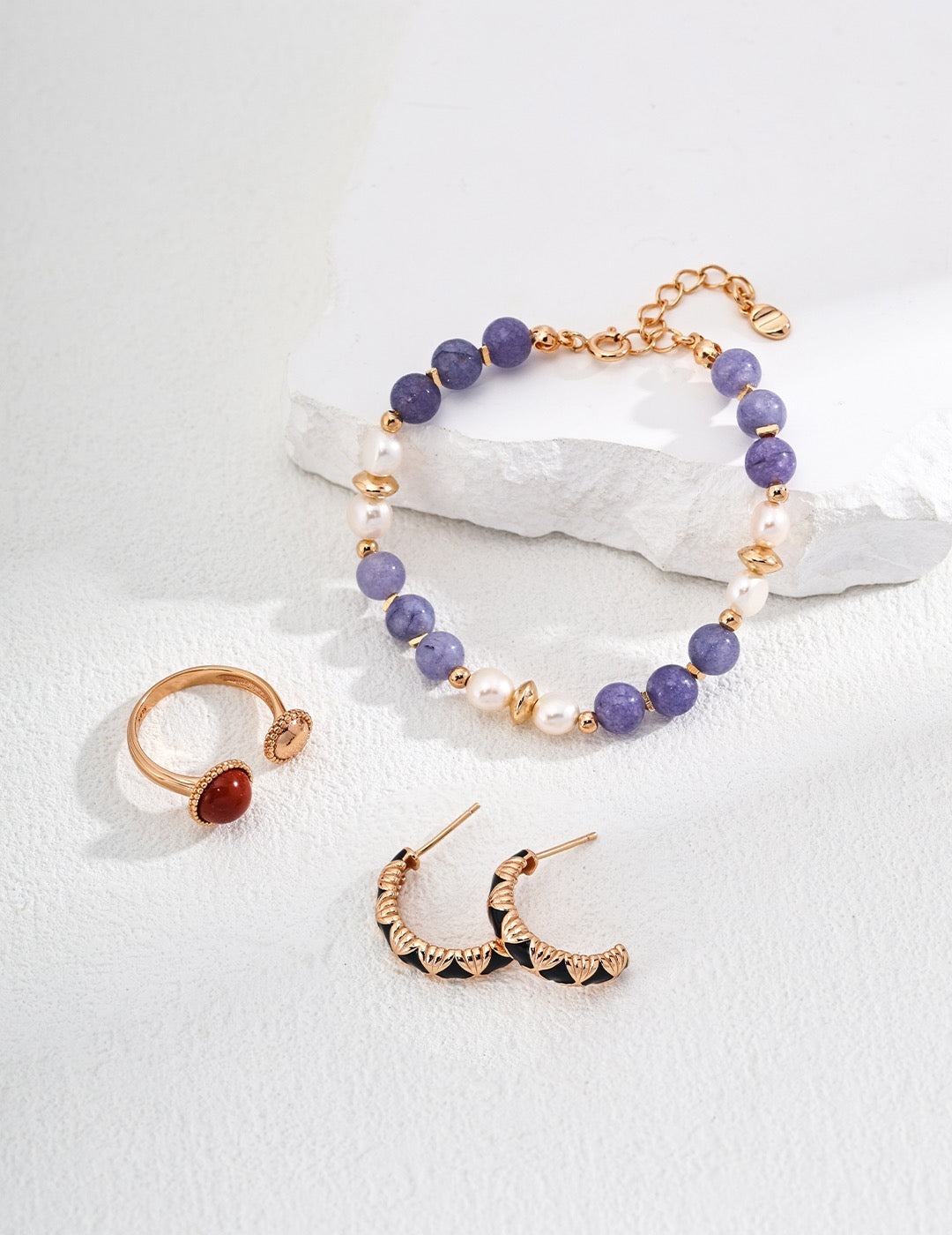 Golden Harmony Quartz Ring
