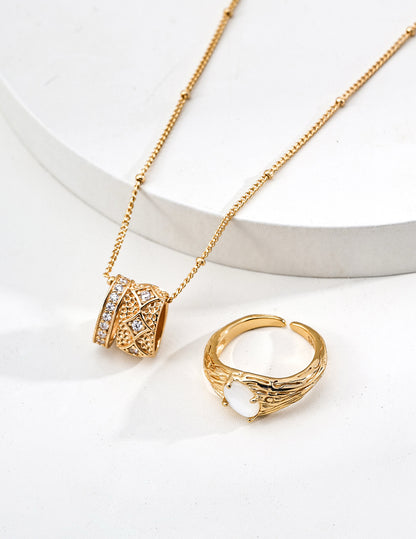 “S925 Sliding Zircon Pendant – Sparkle in Motion.” “Vintage Shine – Movable Zircon Charm Necklace.”