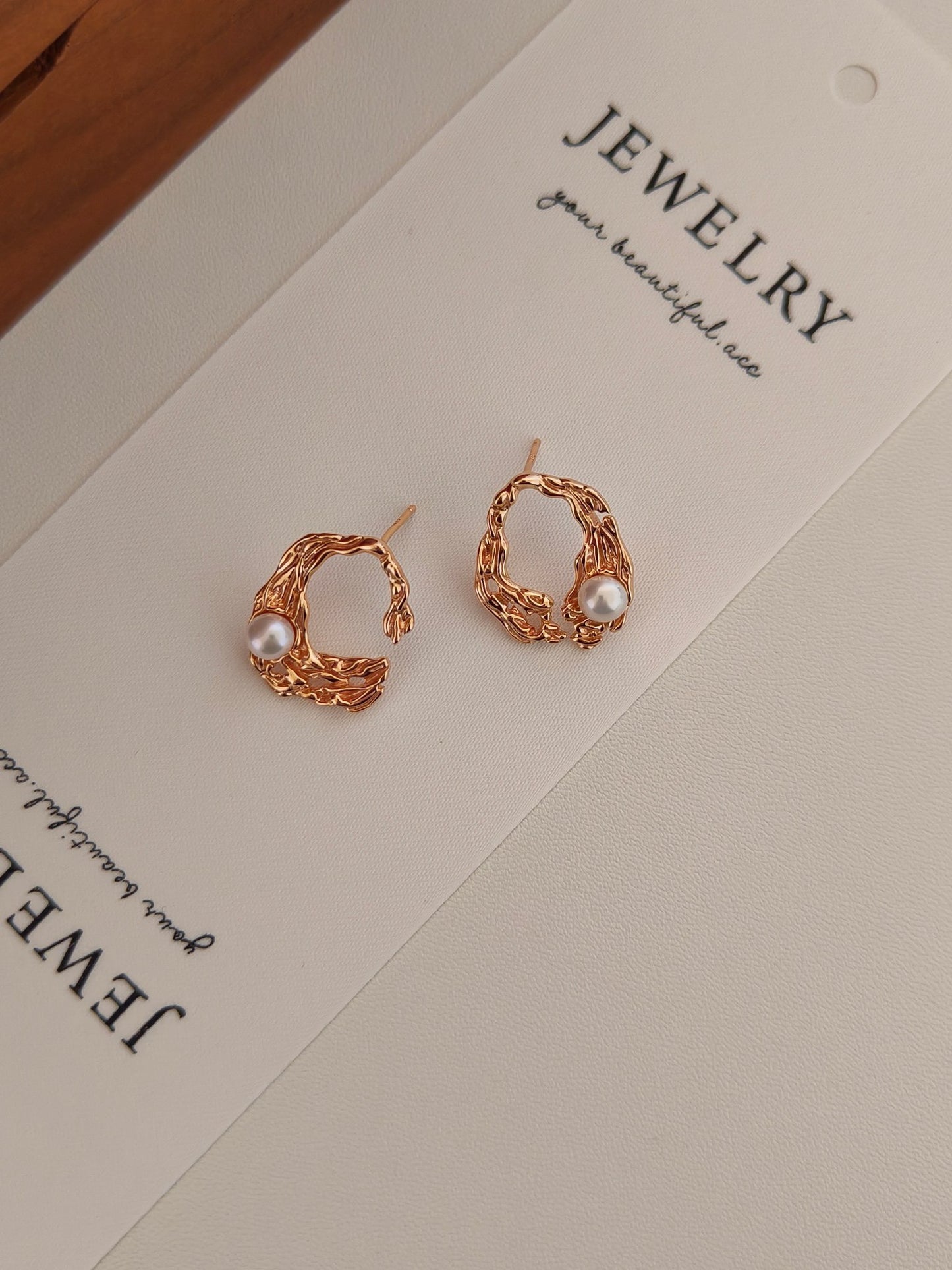 Organic Pearl Loop Jewelry Set — Necklace & Earrings