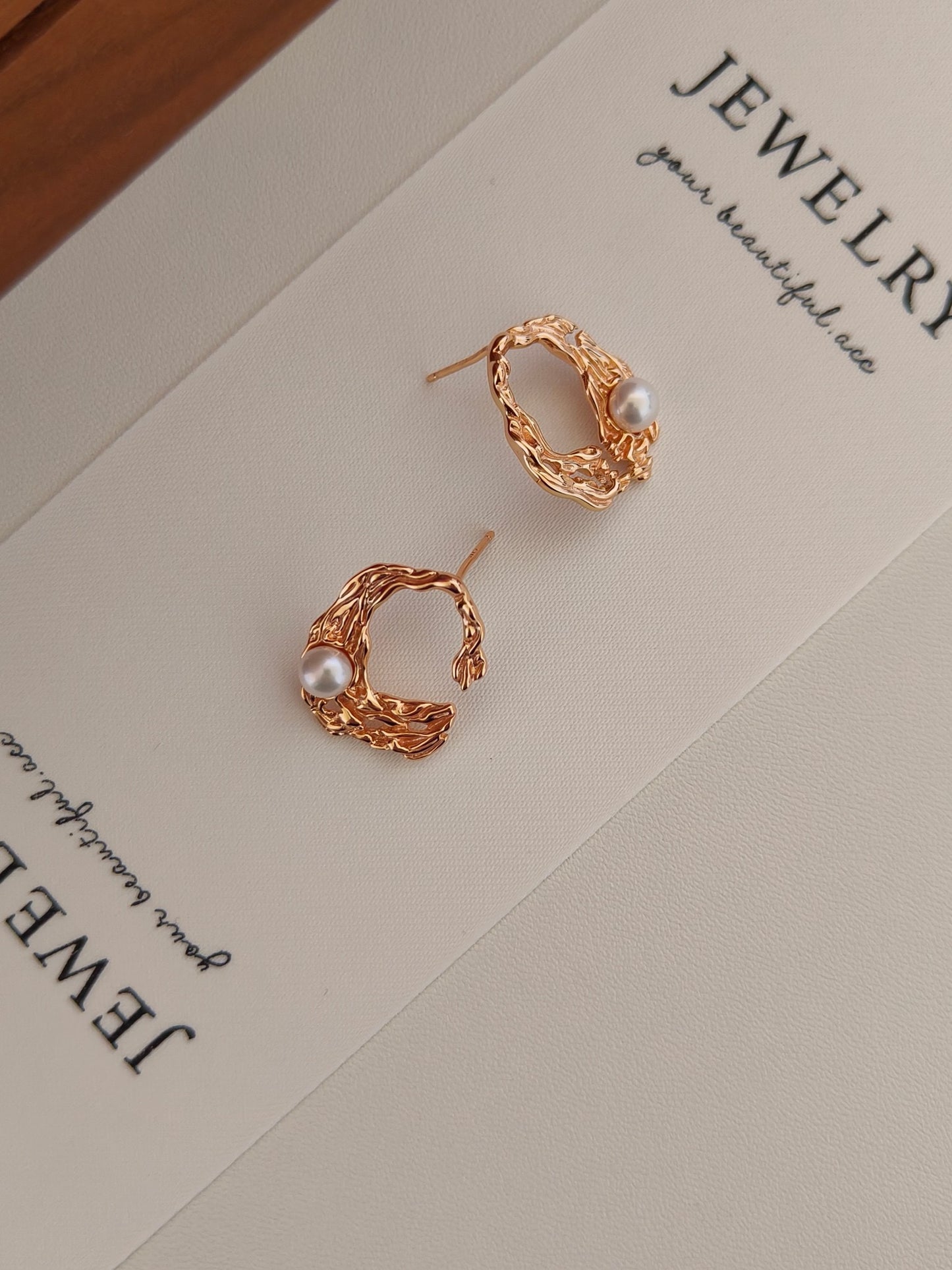 Organic Pearl Loop Jewelry Set — Necklace & Earrings