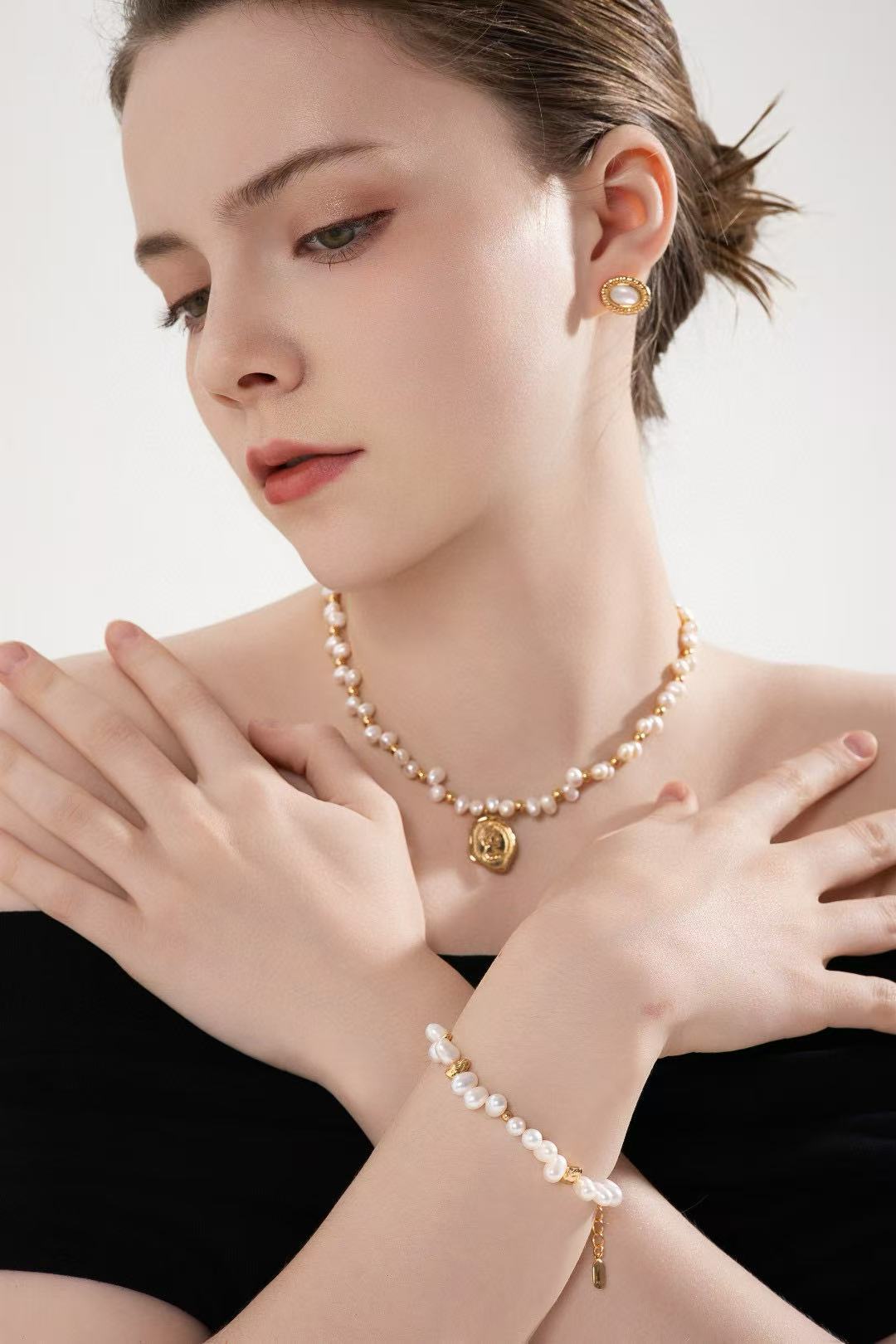 S925 silver beads/natural pearls and Goddess head pendant