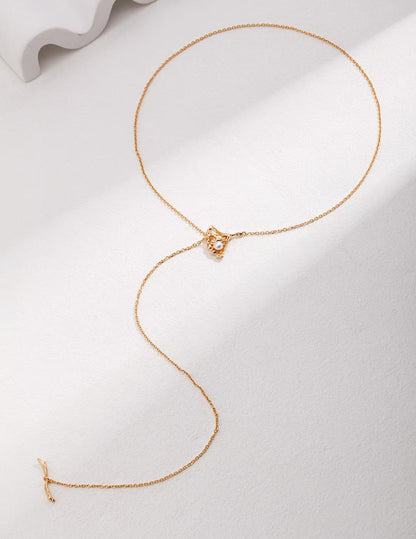 S925 Silver/Ginkgo Leaf Hollow Shape and Freshwater Pearl Adjustable Necklace