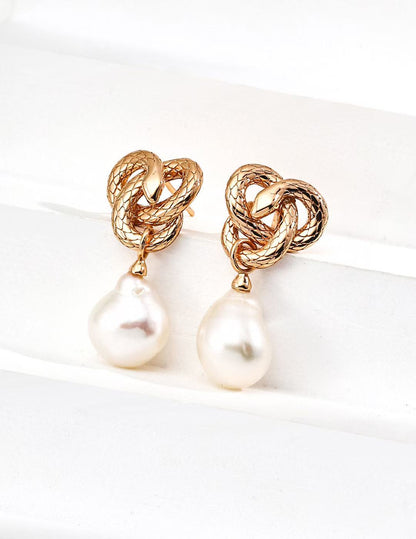 S925 Silver/Snake-shaped Retro Water Drop Baroque Pearl Earrings