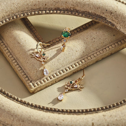 Regal Clover Elegance Ring