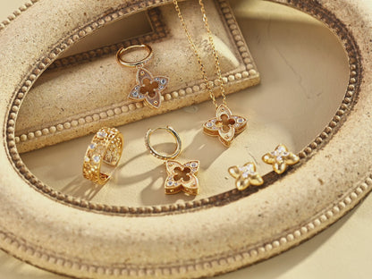 Timeless Clover Elegance